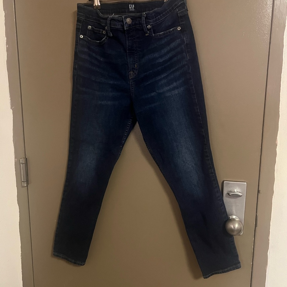Gap Demi size 9 jeans